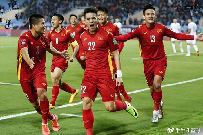 2026世界杯app下载-成都蓉城首次从海牛队引援，俱乐部就捡到宝，能力获赞比卡隆强|深圳新鹏城|席尔瓦|中超|青岛海牛|周定洋_新浪新闻